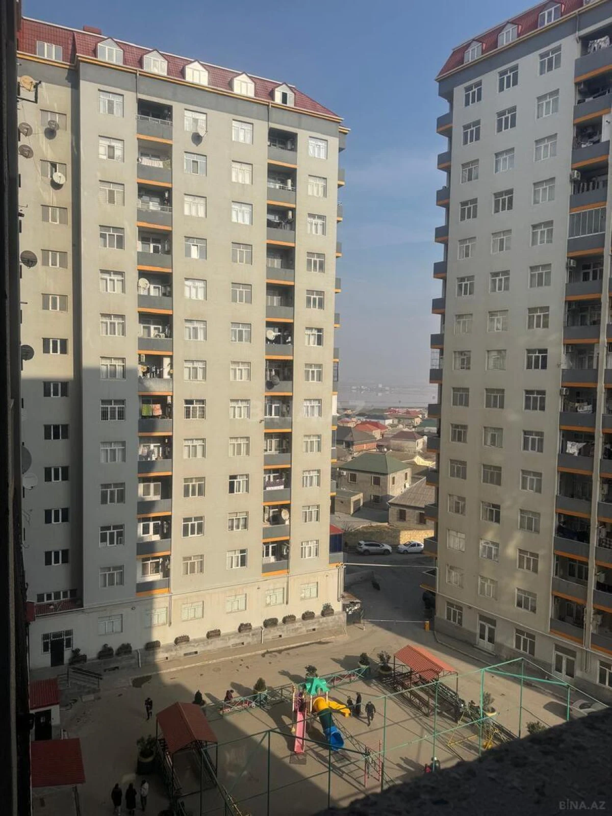 Satılır 2 otaqlı mənzil 63 m²