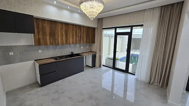 Kirayə verilir 4 otaqlı həyət evi 150 m²