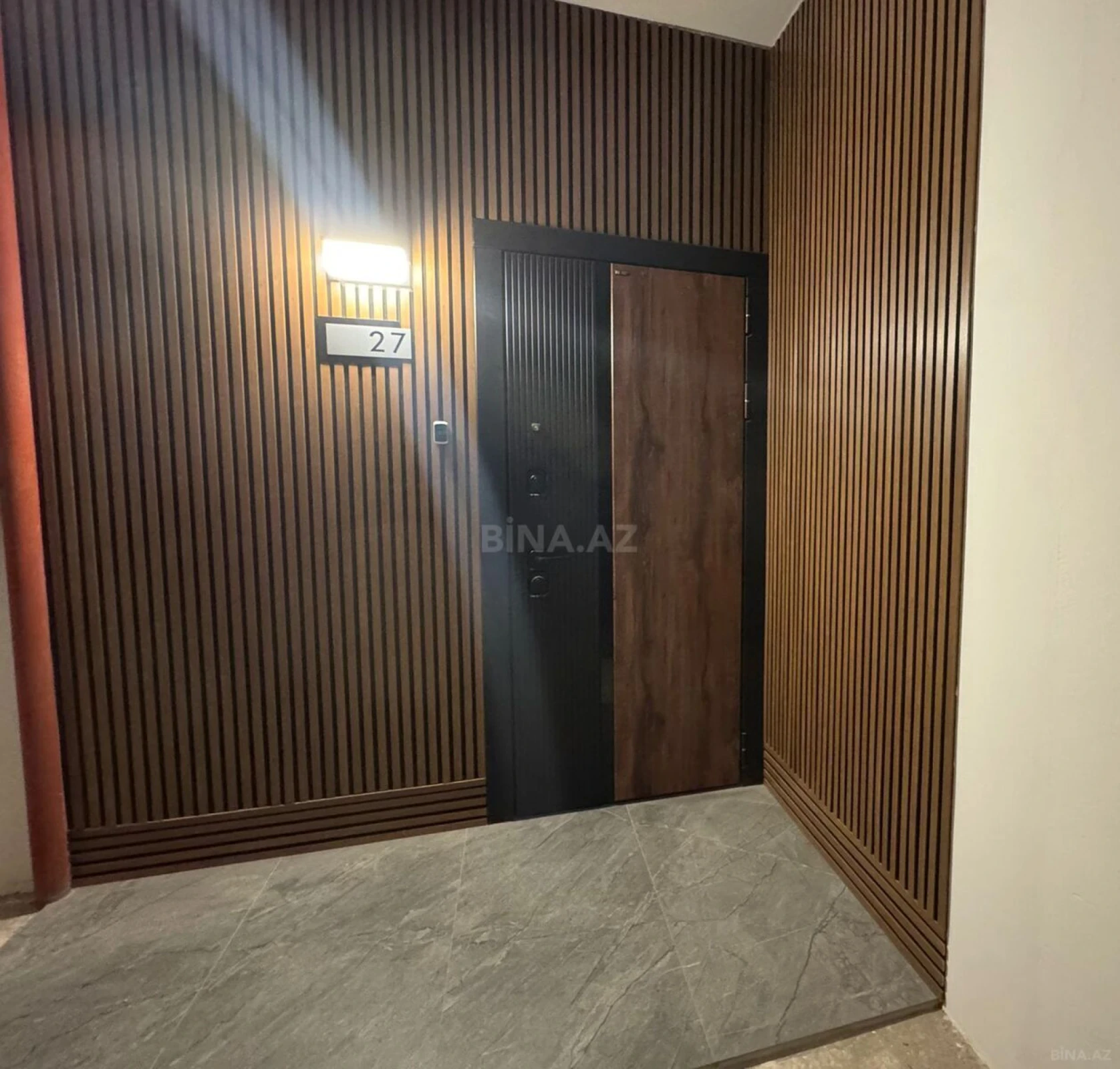 Satılır 3 otaqlı mənzil 123 m²