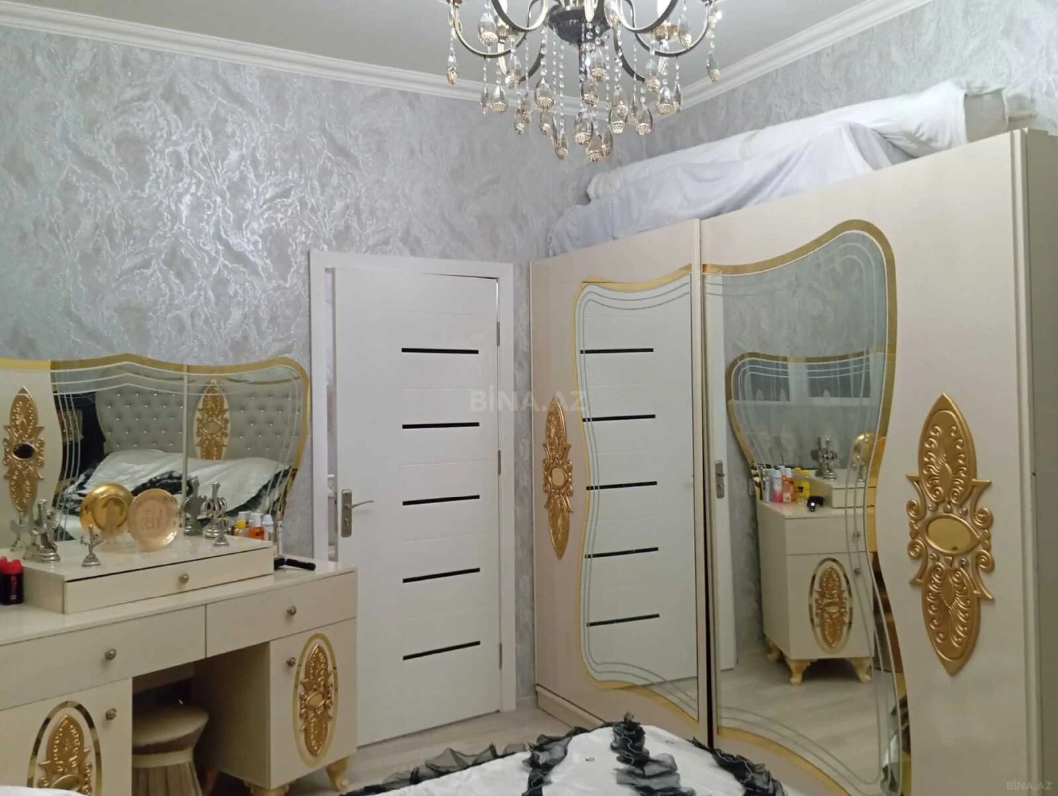 Satılır 3 otaqlı mənzil 65 m²