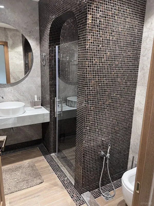 Satılır 2 otaqlı mənzil 76 m²