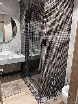 Satılır 2 otaqlı mənzil 76 m²