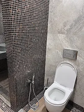 Satılır 2 otaqlı mənzil 76 m²
