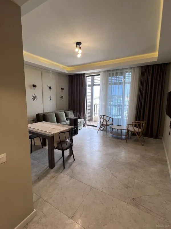 Satılır 2 otaqlı mənzil 76 m²