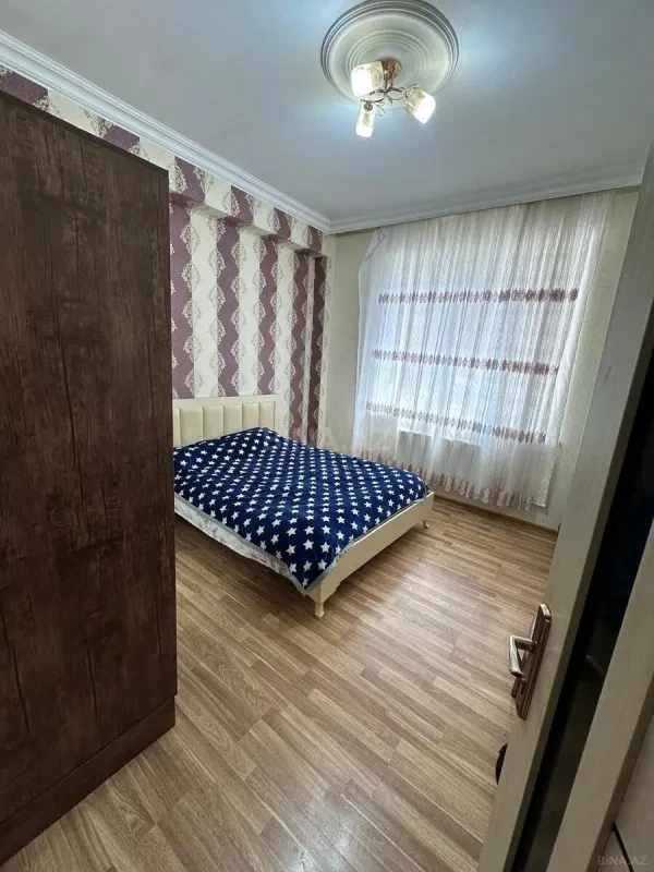 Satılır 2 otaqlı mənzil 71 m²