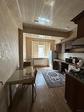 Satılır 2 otaqlı mənzil 71 m²