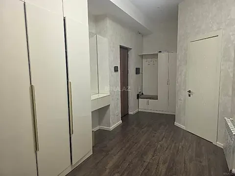 Satılır 2 otaqlı mənzil 95 m²