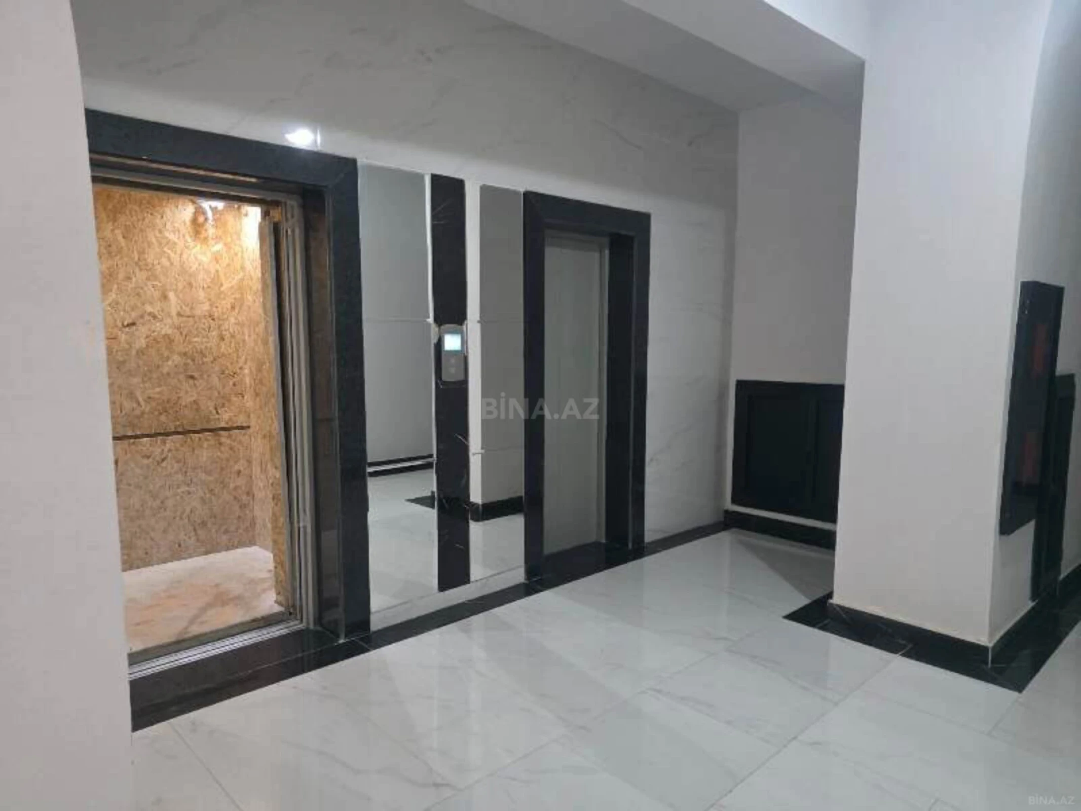 Satılır 2 otaqlı mənzil 95 m²
