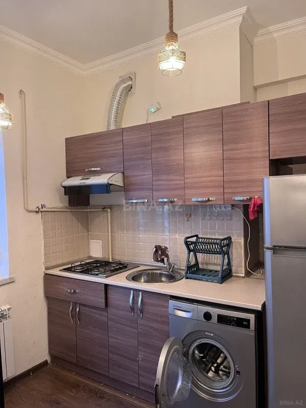 Kirayə verilir 2 otaqlı mənzil 60 m²