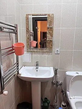 Kirayə verilir 2 otaqlı mənzil 60 m²