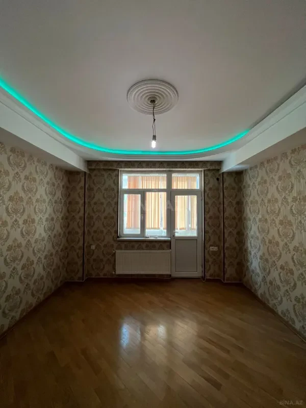 Satılır 2 otaqlı mənzil 75 m²