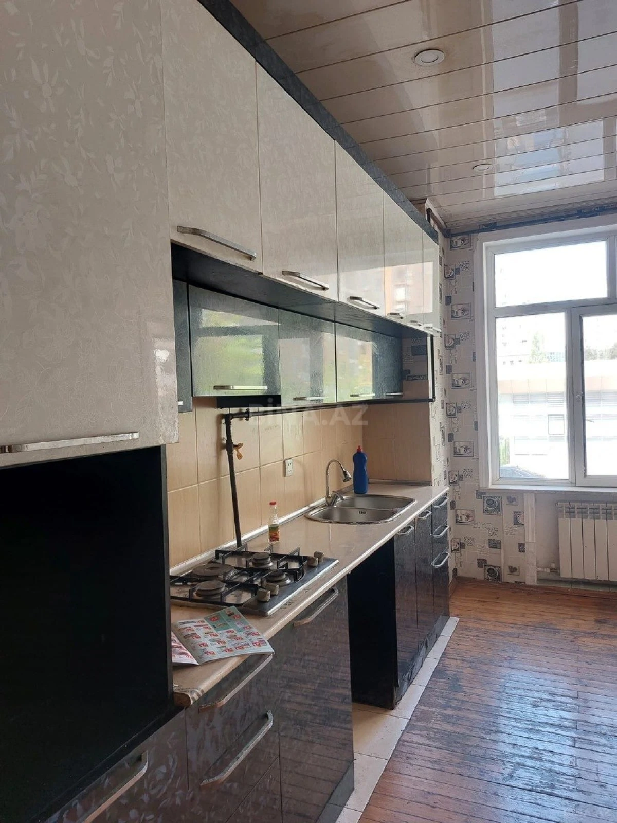 Satılır 2 otaqlı mənzil 90 m²
