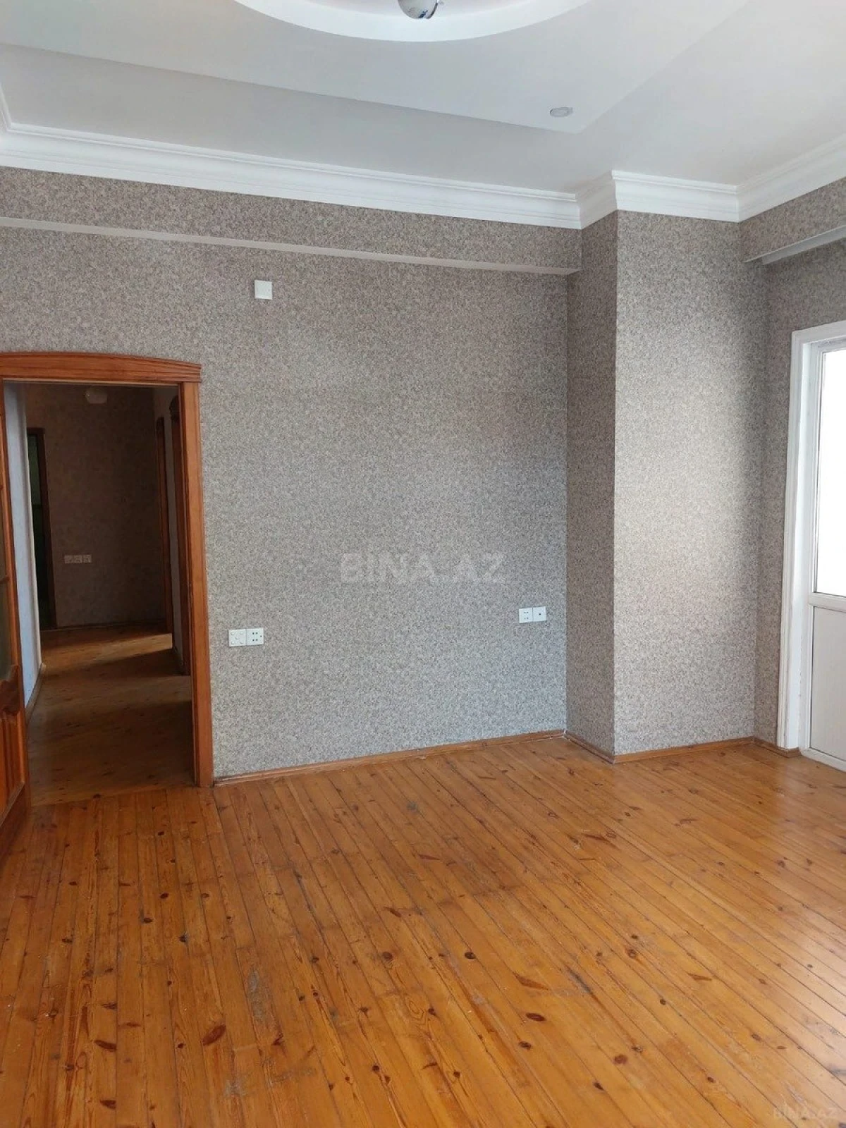 Satılır 2 otaqlı mənzil 90 m²