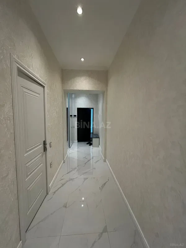 Satılır 3 otaqlı mənzil 105 m²
