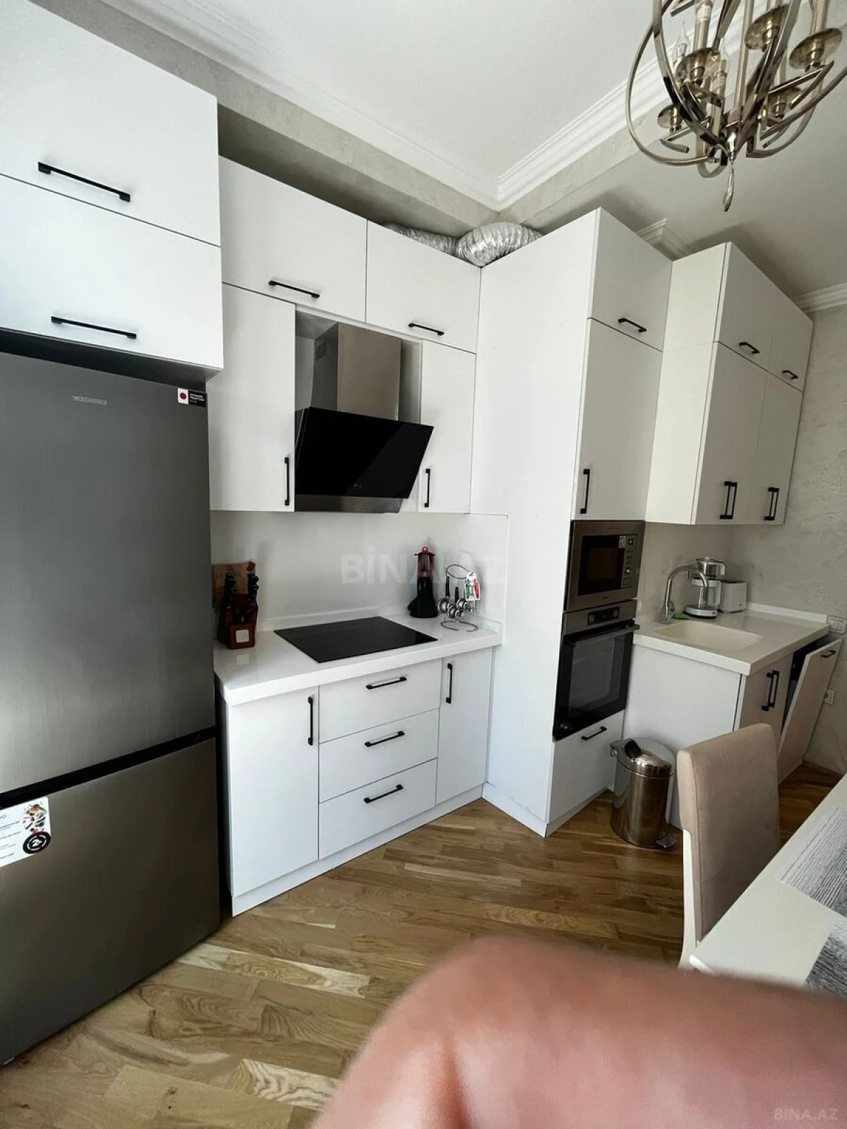 Satılır 3 otaqlı mənzil 105 m²