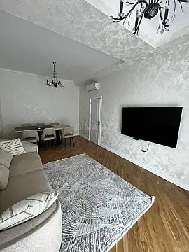 Satılır 3 otaqlı mənzil 105 m²