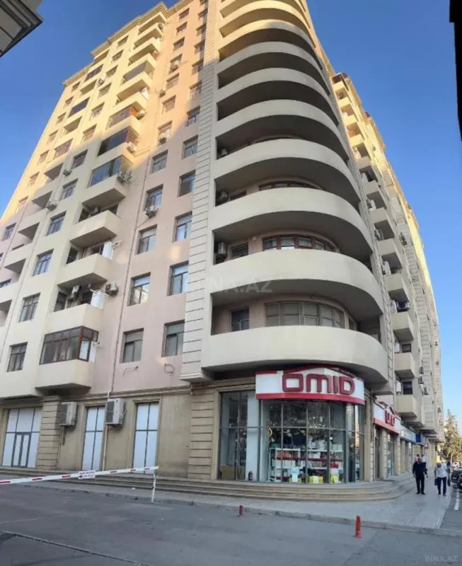 Kirayə verilir 3 otaqlı mənzil 140 m²