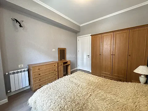 Satılır 2 otaqlı mənzil 49 m²