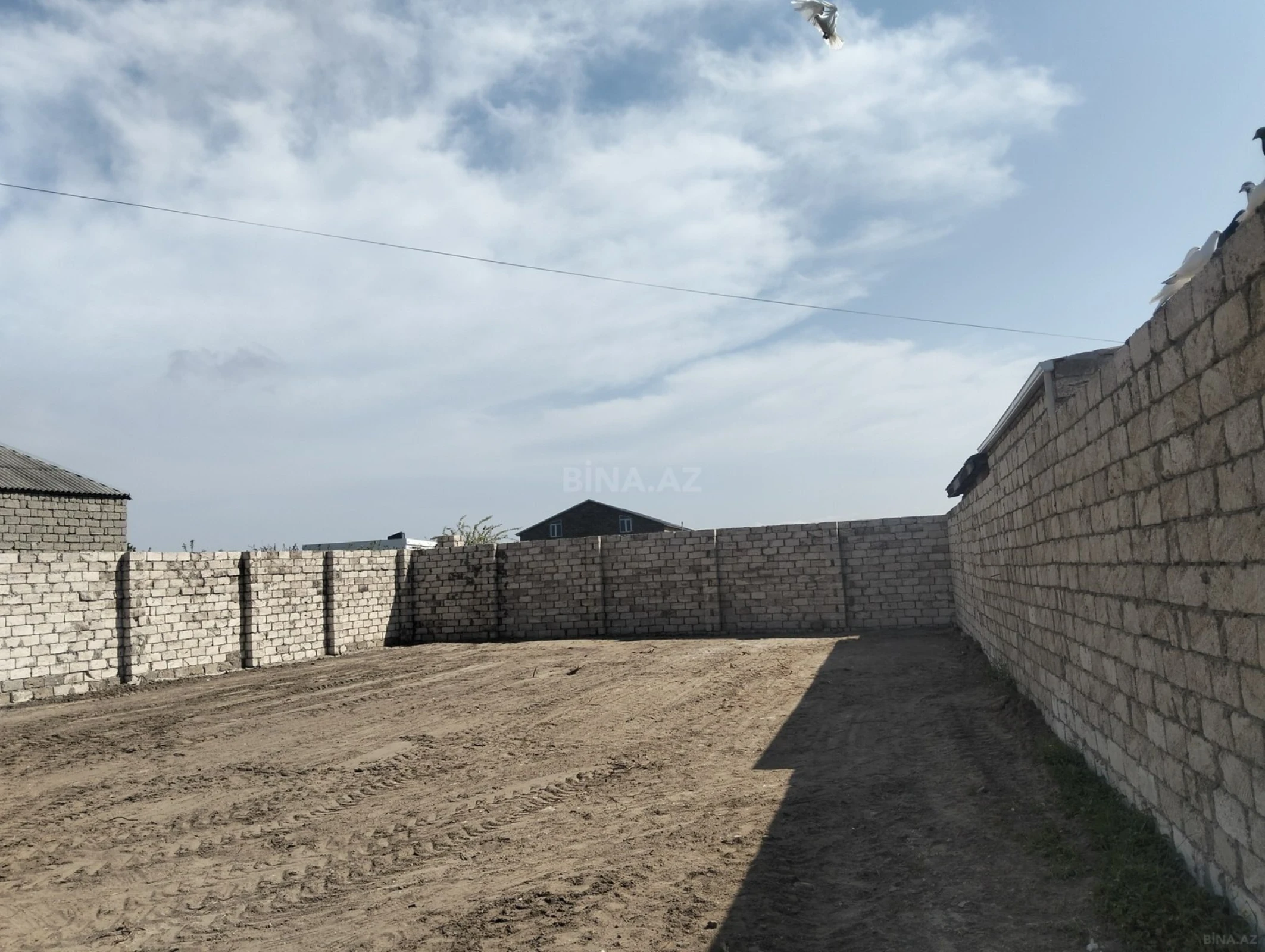 Satılır torpaq sahəsi 5 m²