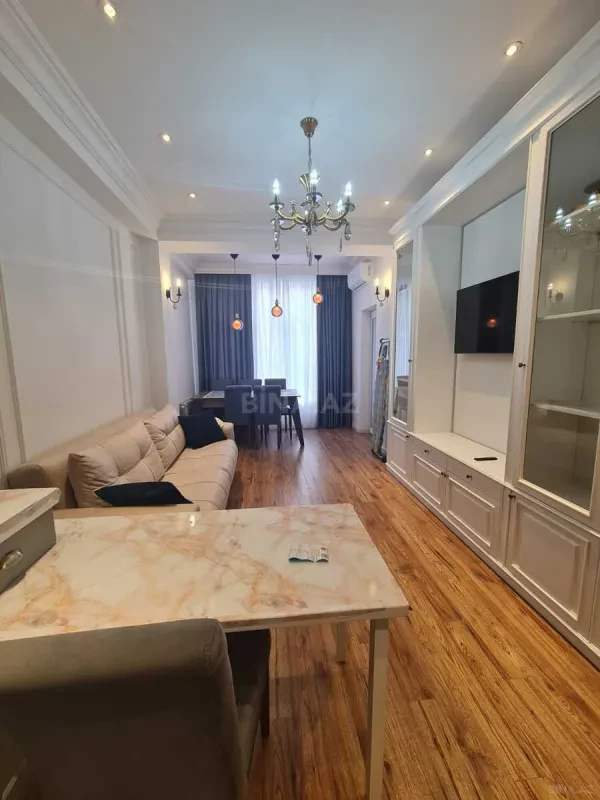 Kirayə verilir 2 otaqlı mənzil 55 m²