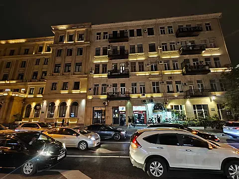 Satılır 2 otaqlı mənzil 68 m² — Bakı 2 otaq 68.00 m²