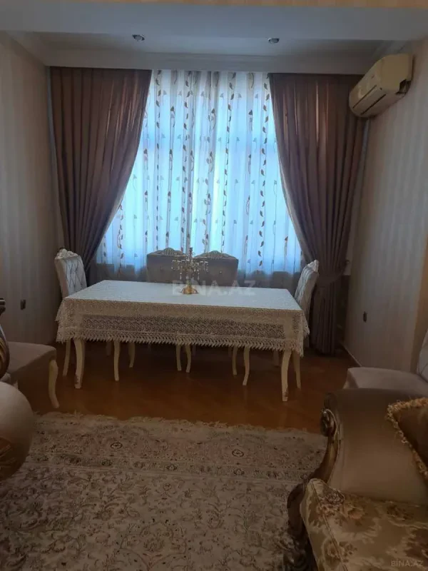 Satılır 3 otaqlı mənzil 95 m²