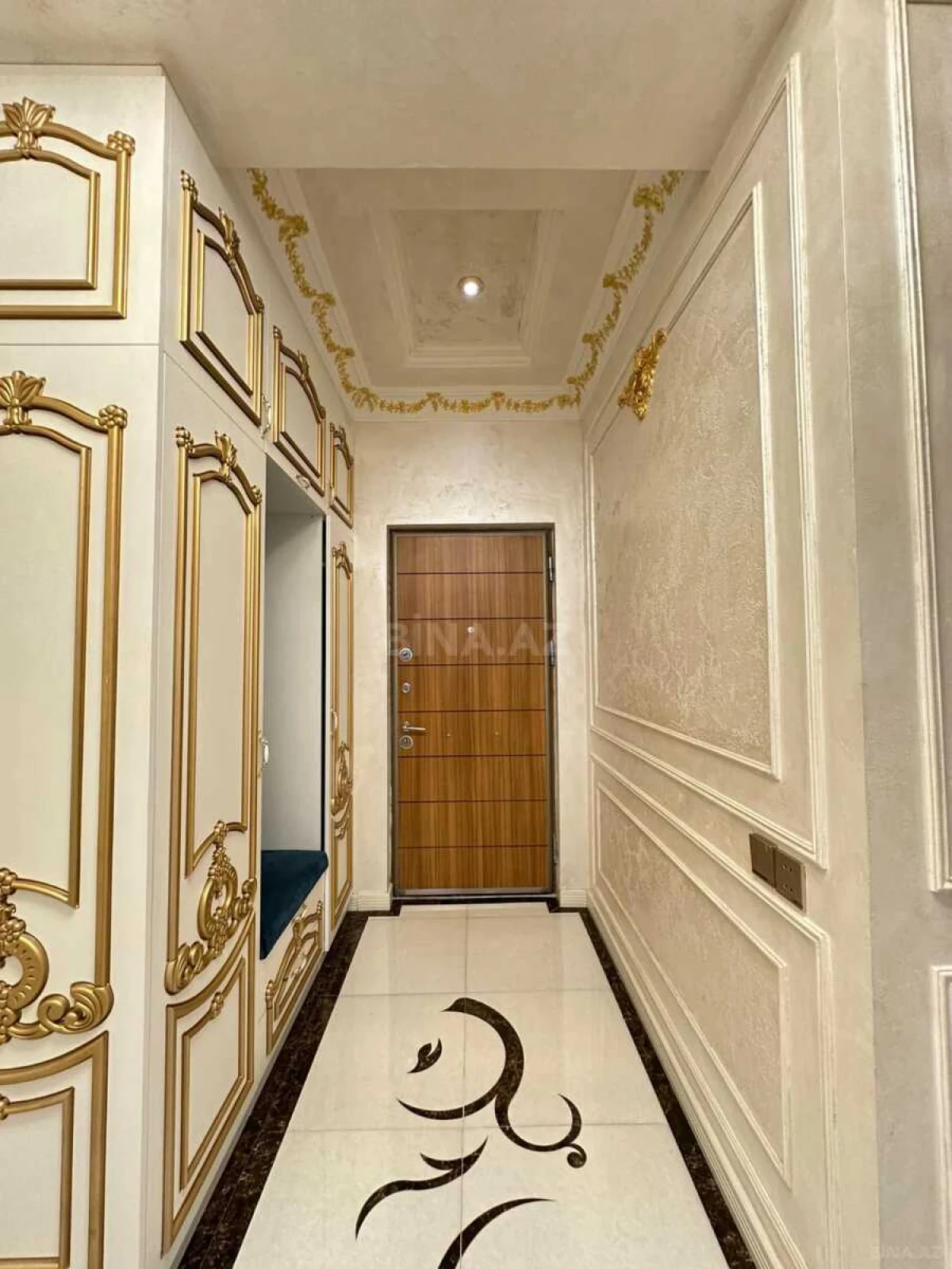 Satılır 2 otaqlı mənzil 70 m²