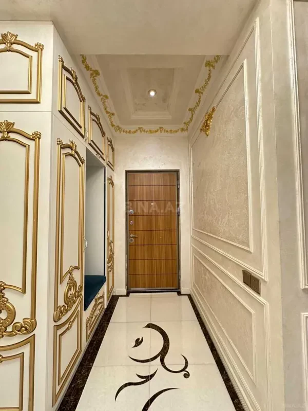 Satılır 2 otaqlı mənzil 70 m²