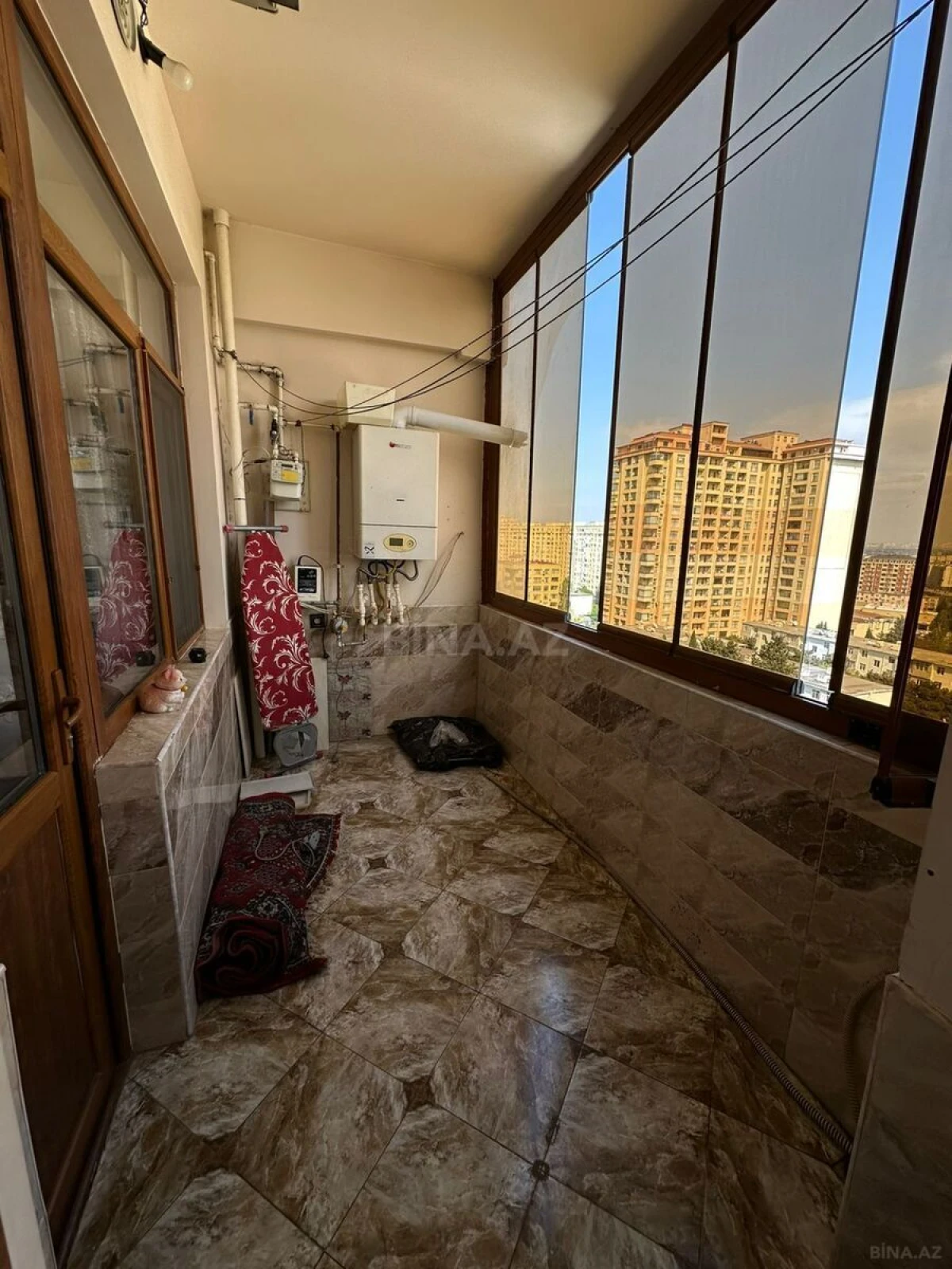 Kirayə verilir 2 otaqlı mənzil 75 m²