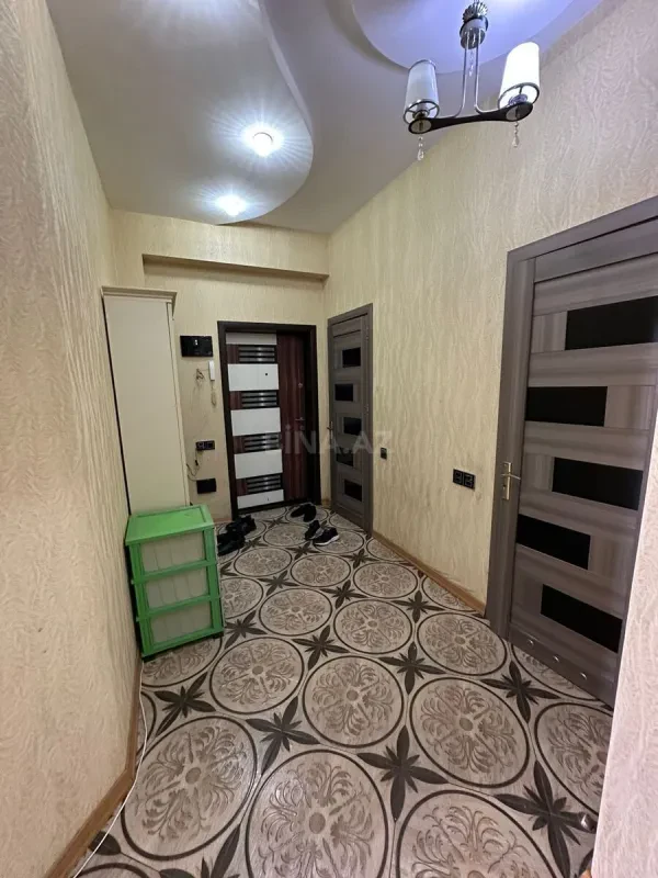 Kirayə verilir 2 otaqlı mənzil 75 m²