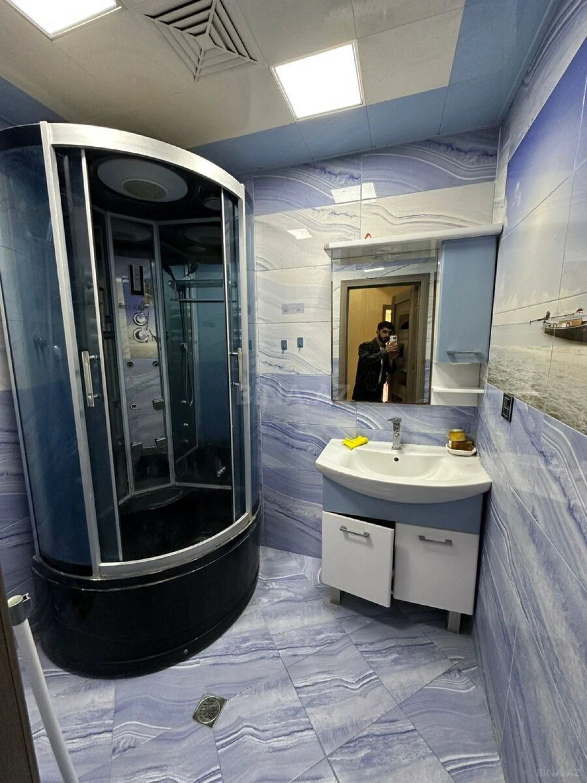 Kirayə verilir 2 otaqlı mənzil 75 m²