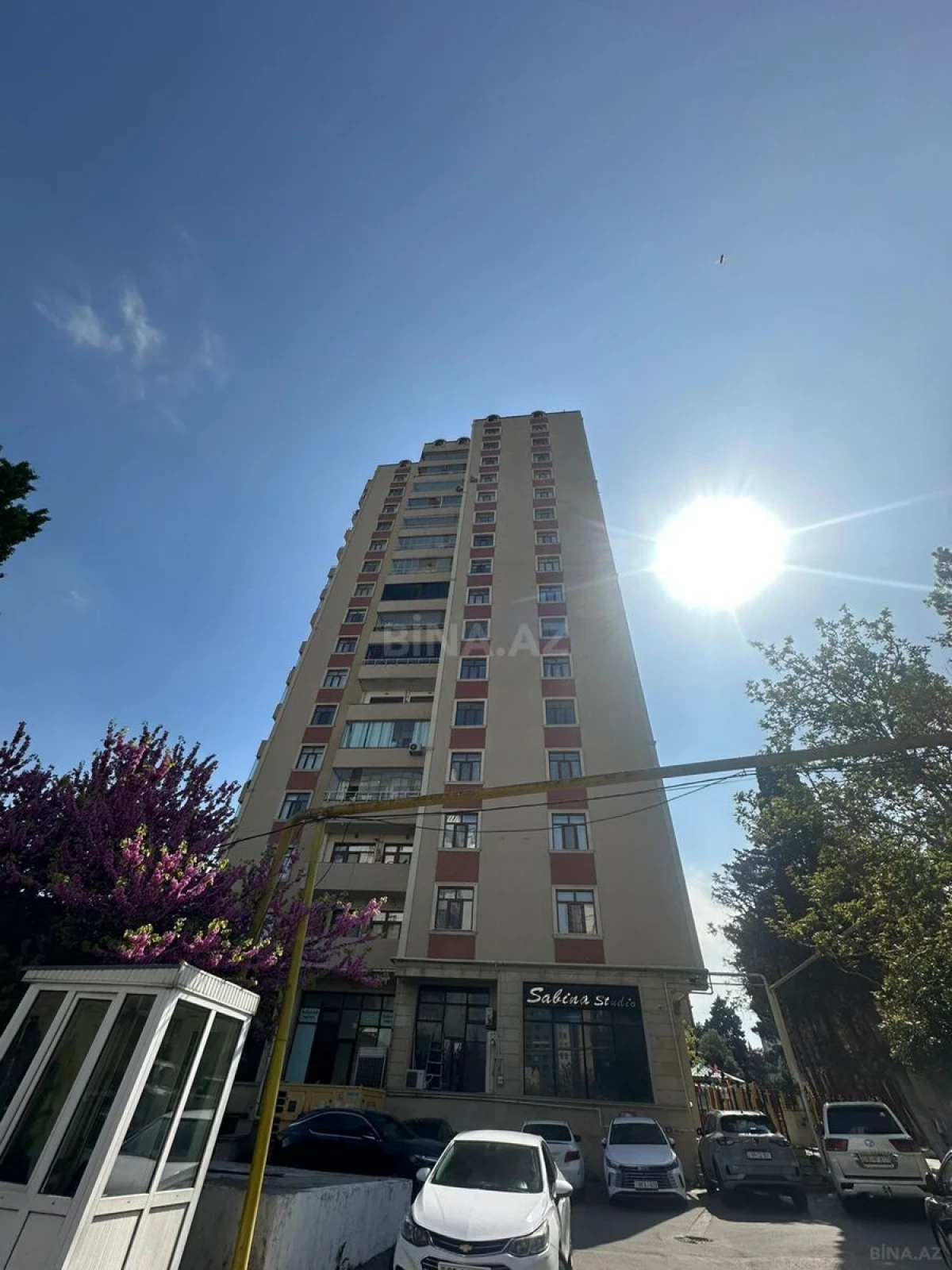 Kirayə verilir 2 otaqlı mənzil 75 m²