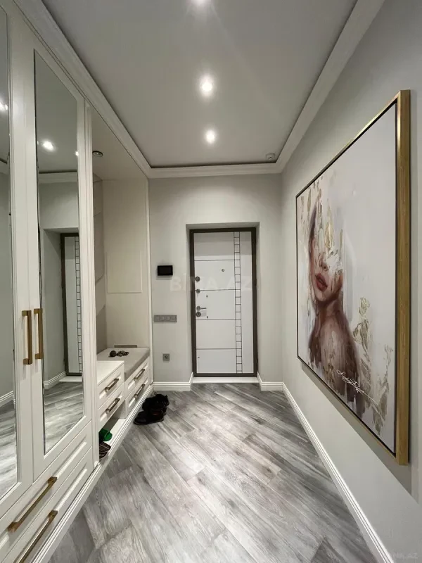 Kirayə verilir 3 otaqlı mənzil 180 m²