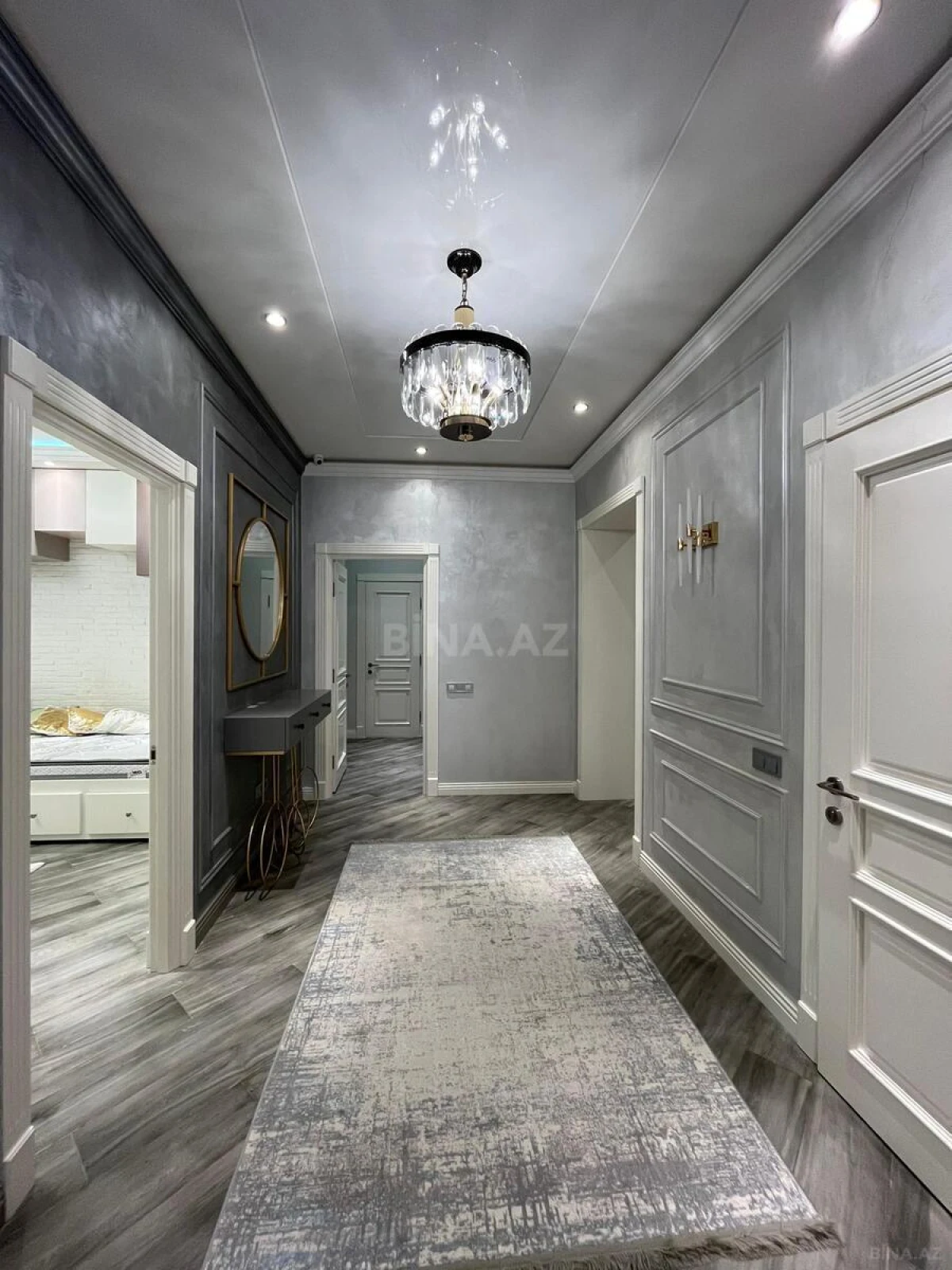 Kirayə verilir 3 otaqlı mənzil 180 m²