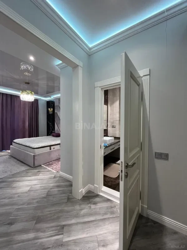 Kirayə verilir 3 otaqlı mənzil 180 m²