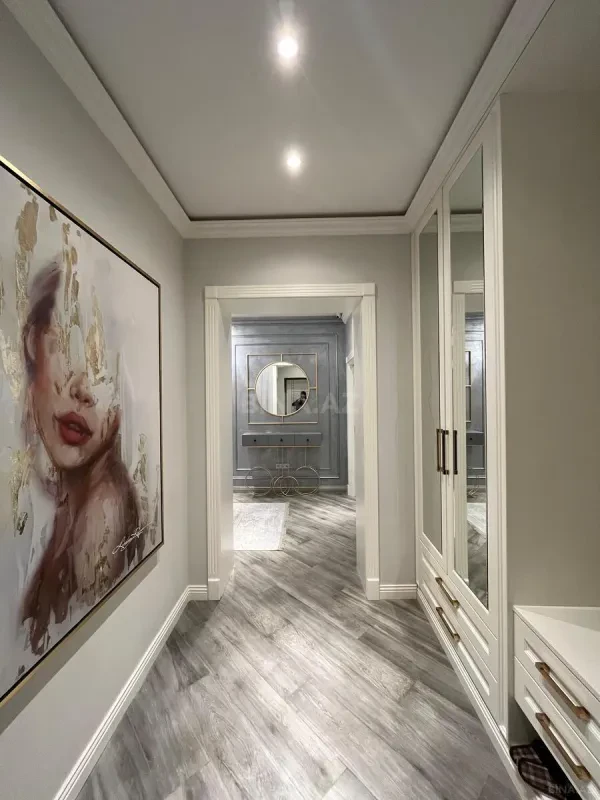 Kirayə verilir 3 otaqlı mənzil 180 m²