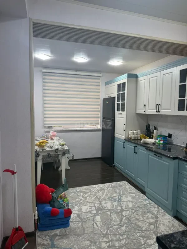 Satılır 2 otaqlı mənzil 74 m²