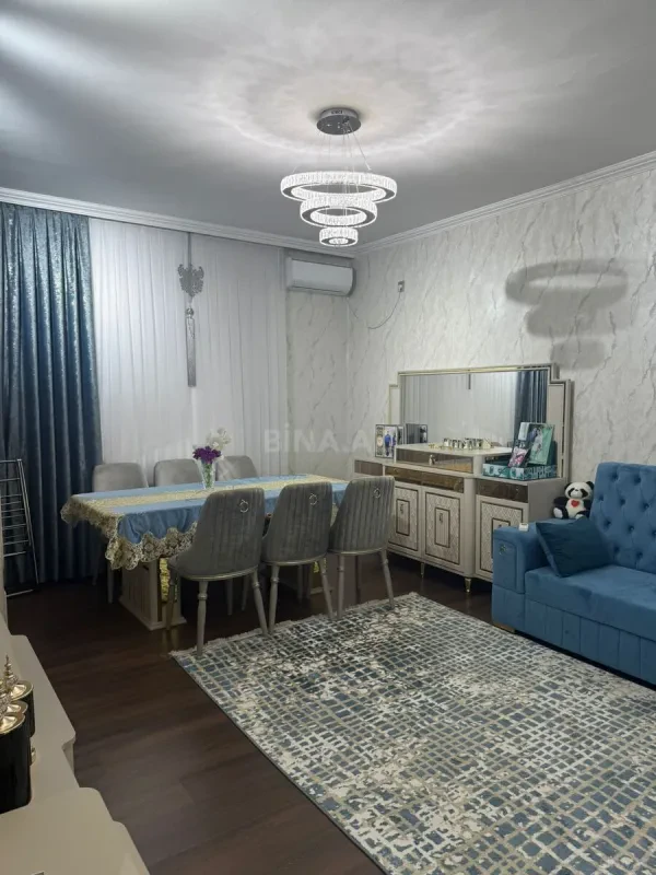 Satılır 2 otaqlı mənzil 74 m²