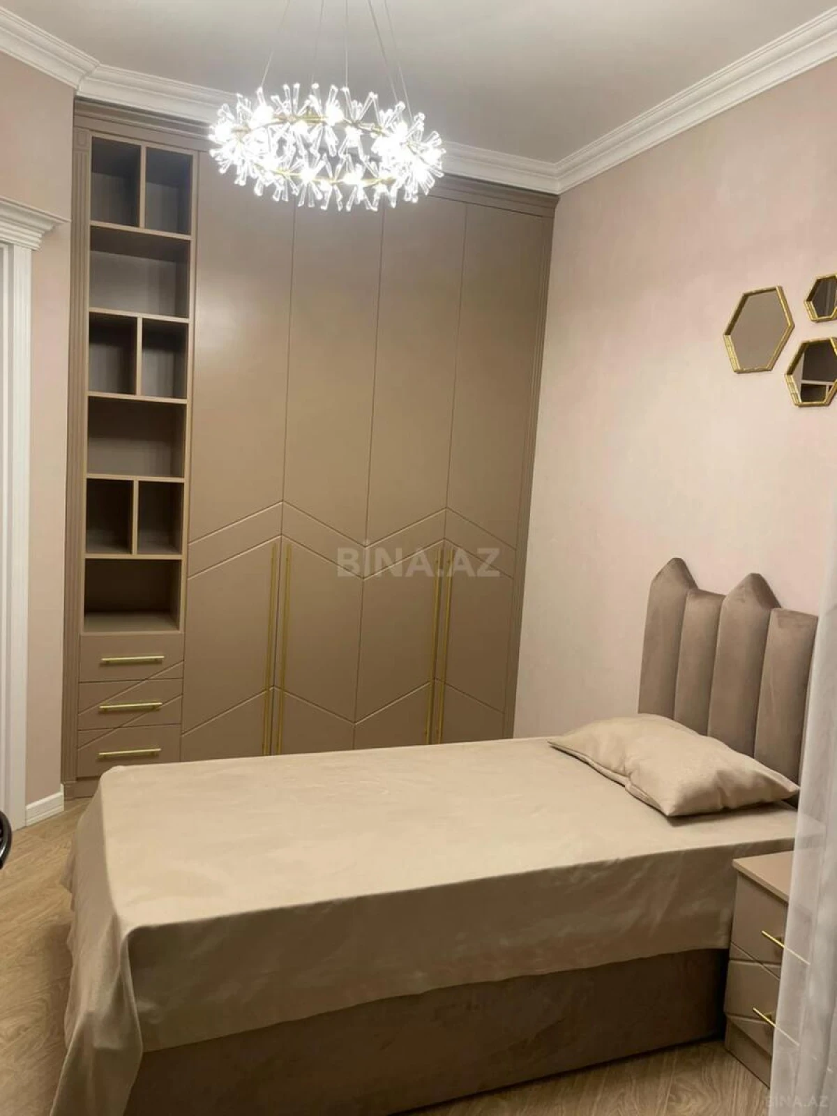 Kirayə verilir 3 otaqlı mənzil 106 m²