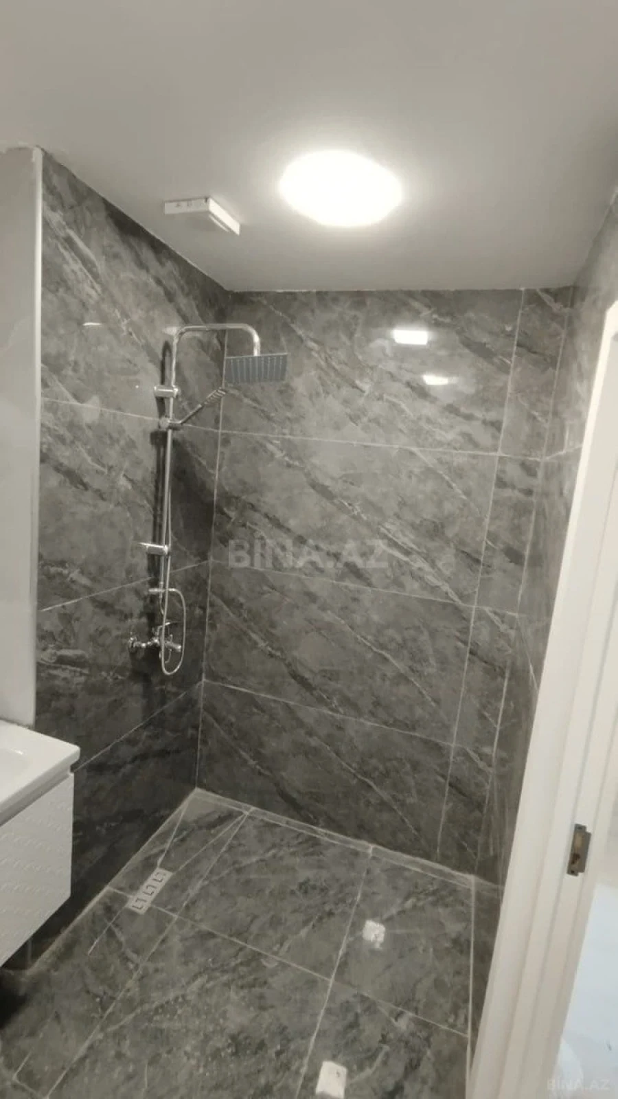 Satılır 3 otaqlı mənzil 89 m²