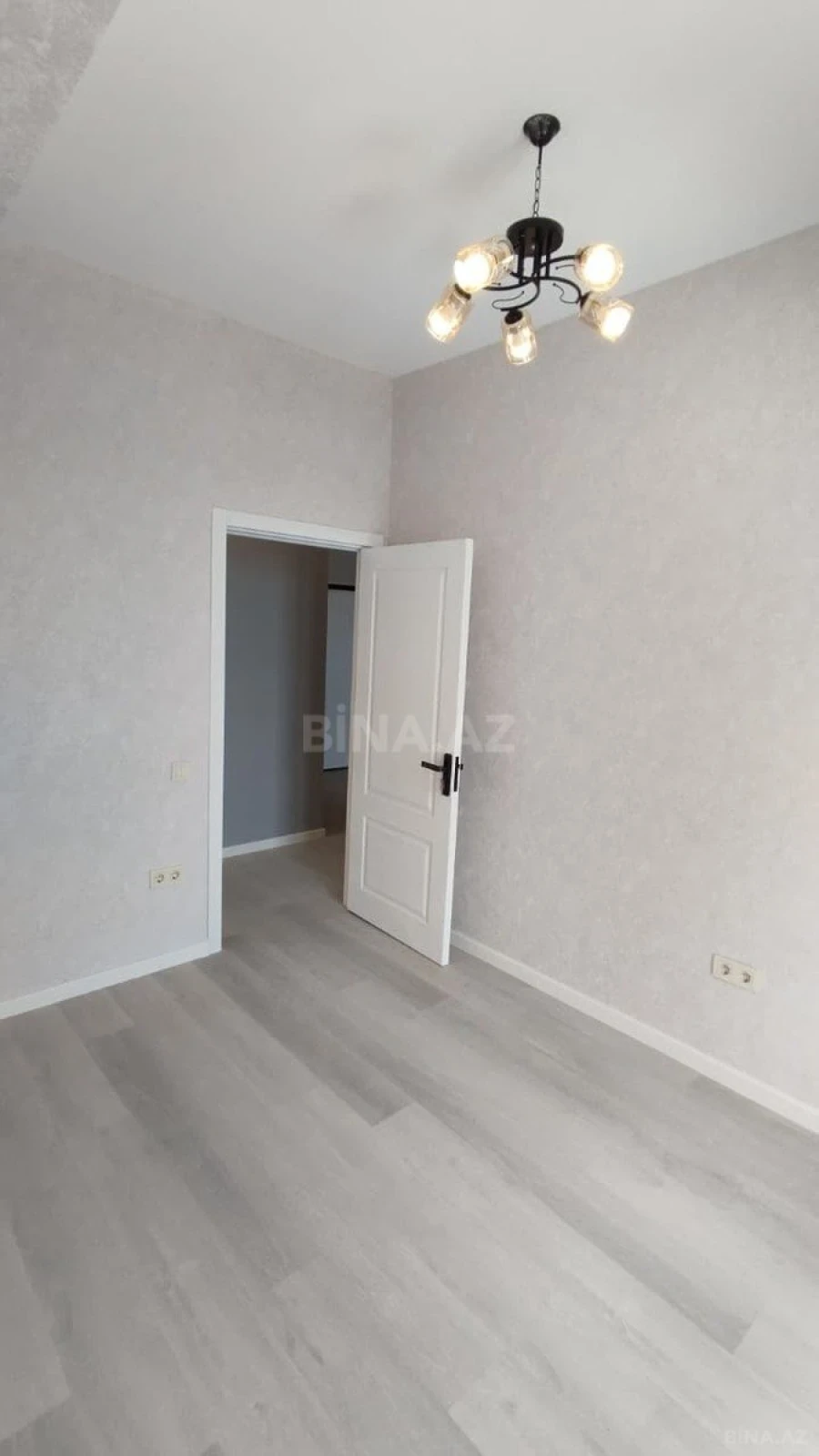 Satılır 3 otaqlı mənzil 89 m²