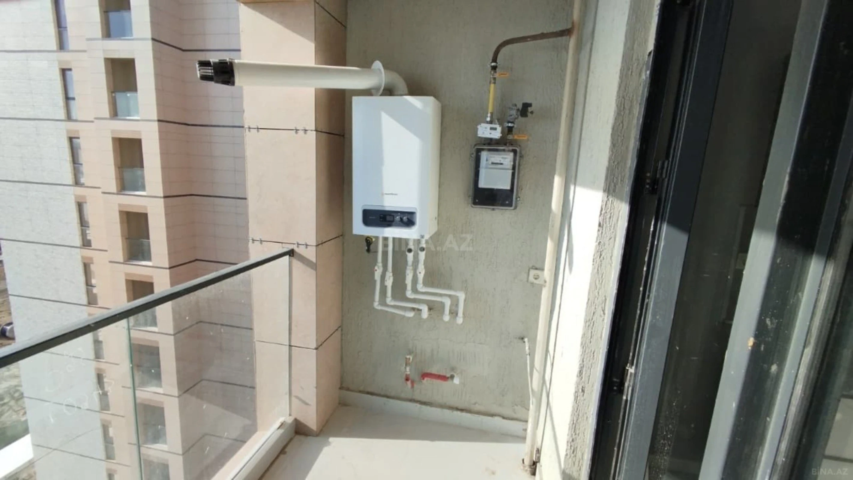 Satılır 3 otaqlı mənzil 89 m²