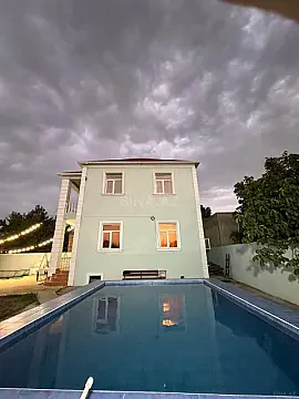 Satılır 3 otaqlı həyət evi 155 m²