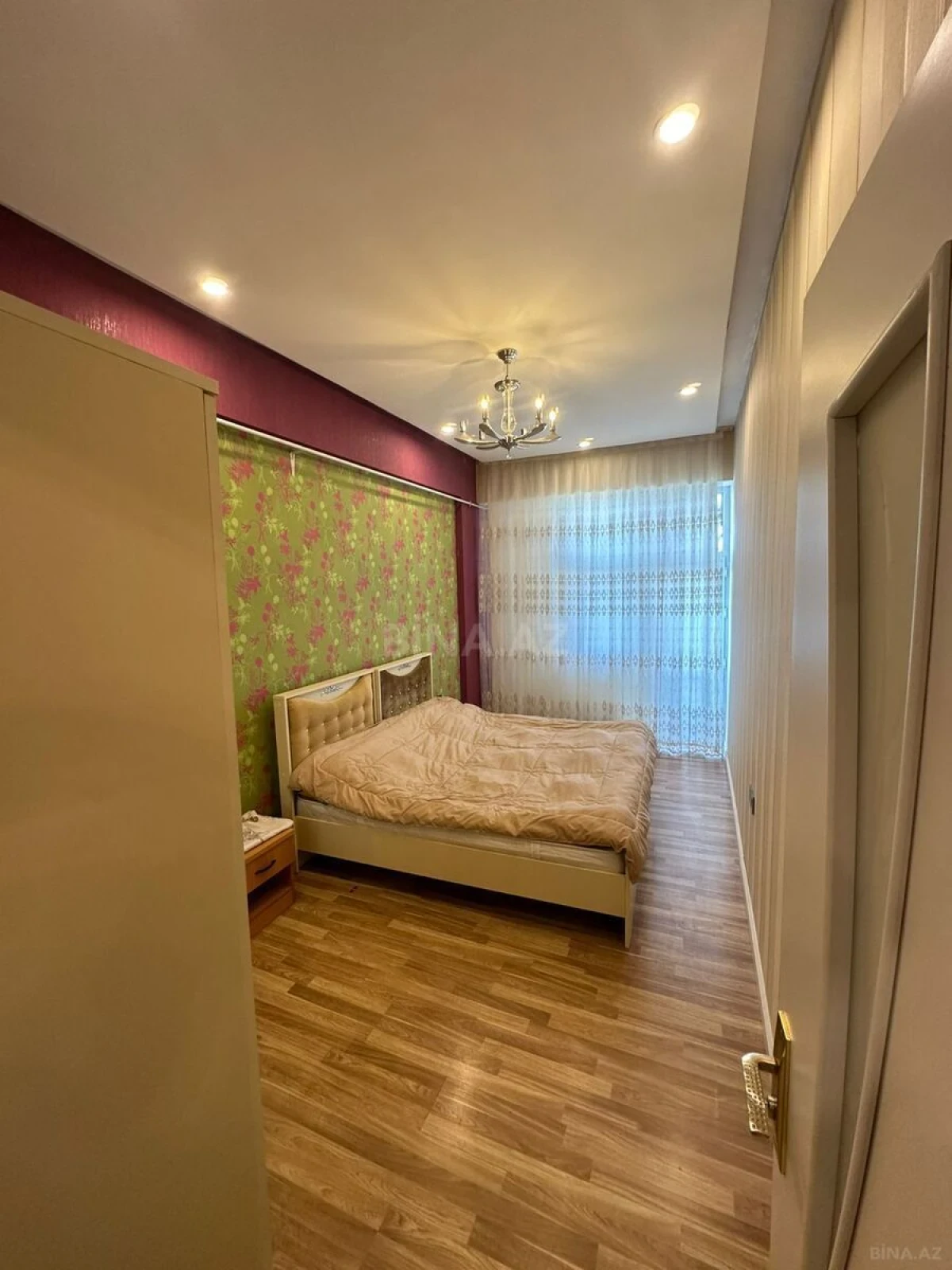 Kirayə verilir 3 otaqlı mənzil 100 m²