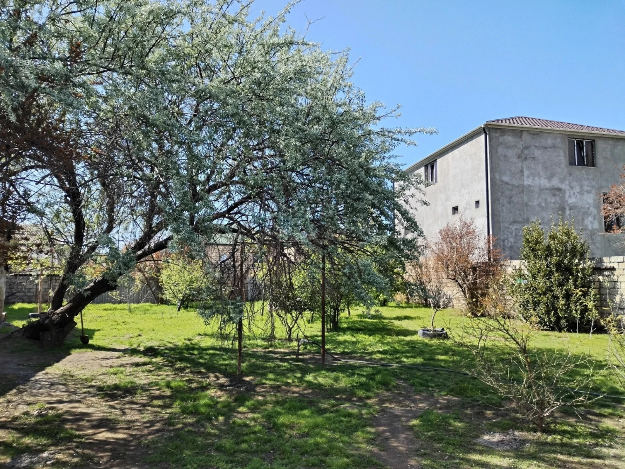 Satılır 4 otaqlı həyət evi 210 m²