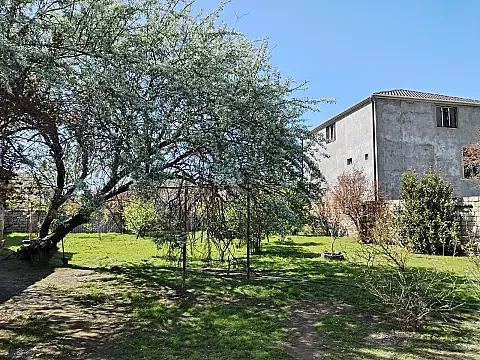 Satılır 4 otaqlı həyət evi 210 m²