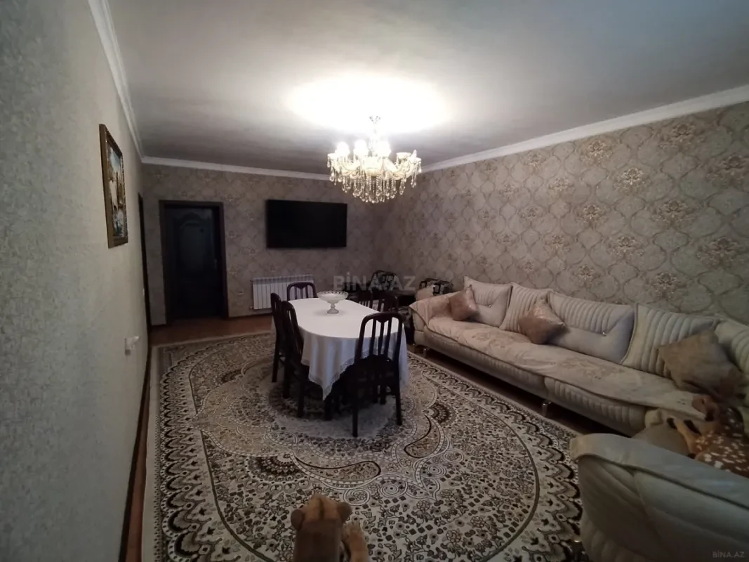 Satılır 4 otaqlı həyət evi 210 m²
