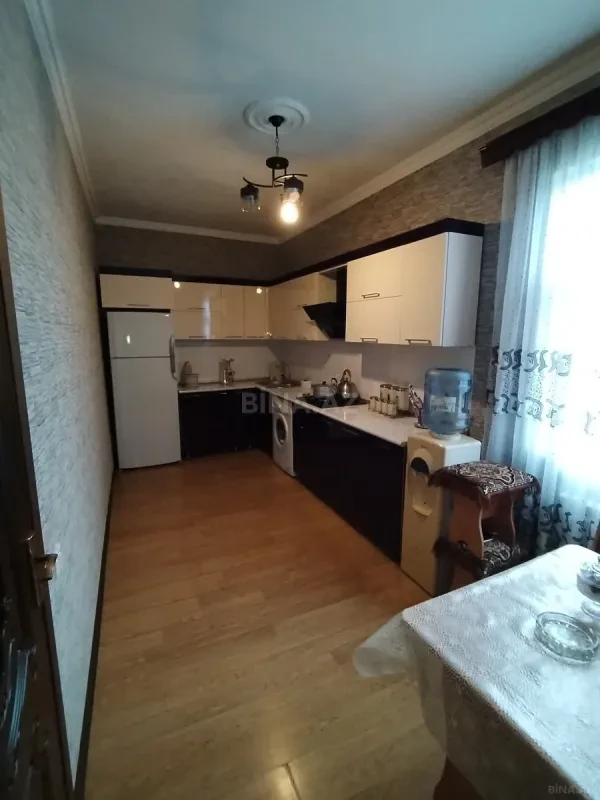 Satılır 4 otaqlı həyət evi 210 m²