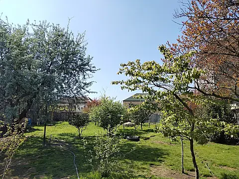 Satılır 4 otaqlı həyət evi 210 m²