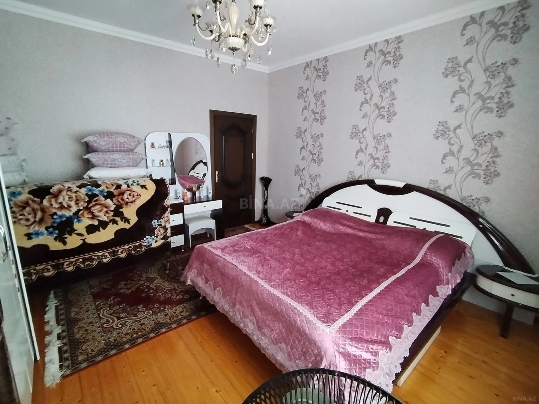 Satılır 4 otaqlı həyət evi 210 m²